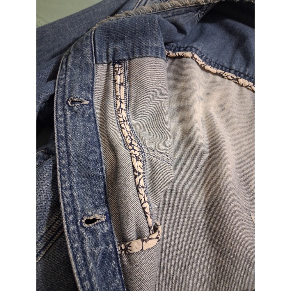 Tommy Bahama Womens Medium Wash Denim Jacket Tropical Floral Back Frayed M - Picture 12 of 13